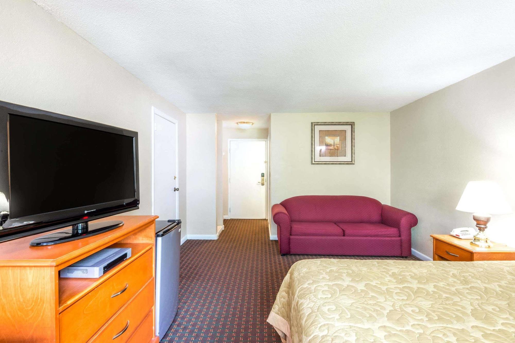 Super 8 By Wyndham Watertown/Cambridge/Boston Area Hotel Luaran gambar