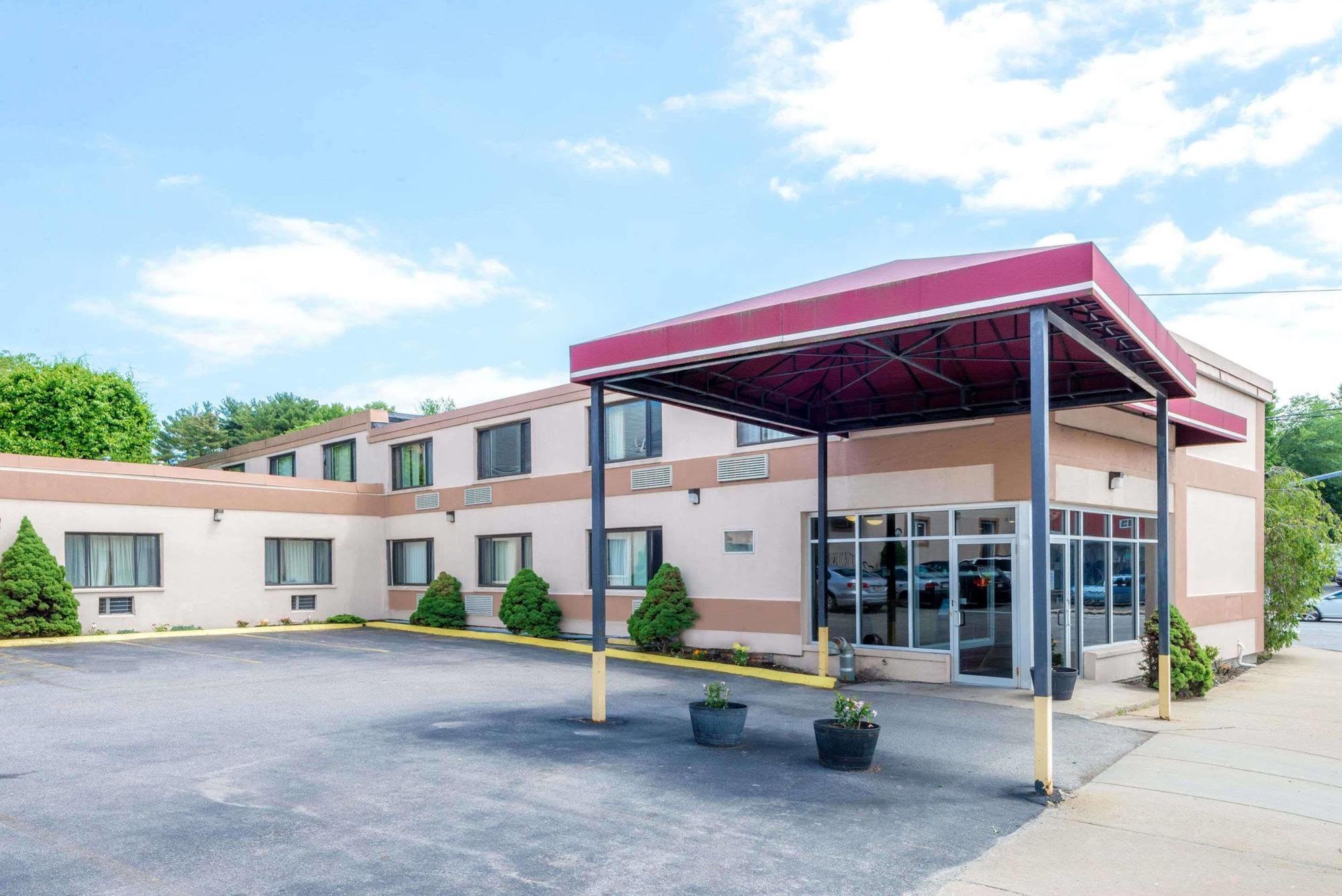 Super 8 By Wyndham Watertown/Cambridge/Boston Area Hotel Luaran gambar