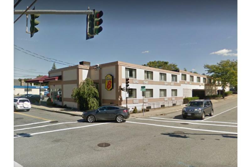 Super 8 By Wyndham Watertown/Cambridge/Boston Area Hotel Luaran gambar